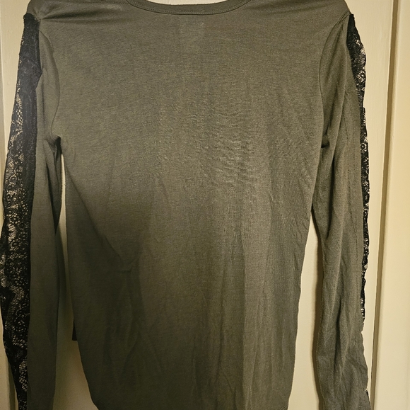 Disney's mickey mouse lacey long sleeve top - Picture 4 of 7